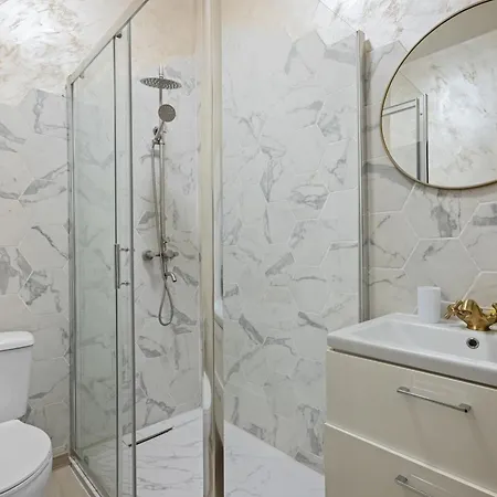 Appart hôtel Stepup Suites, Cismigiu Park, Center, Amazing Park View *